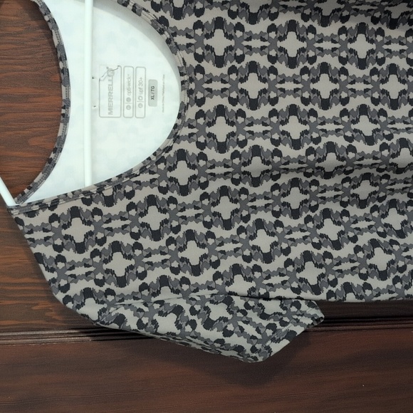 Merrell Athletic Dress Black And Gray Short Sleeve T-shirt Dress UPF 30+ Size XL - Picture 4 of 7